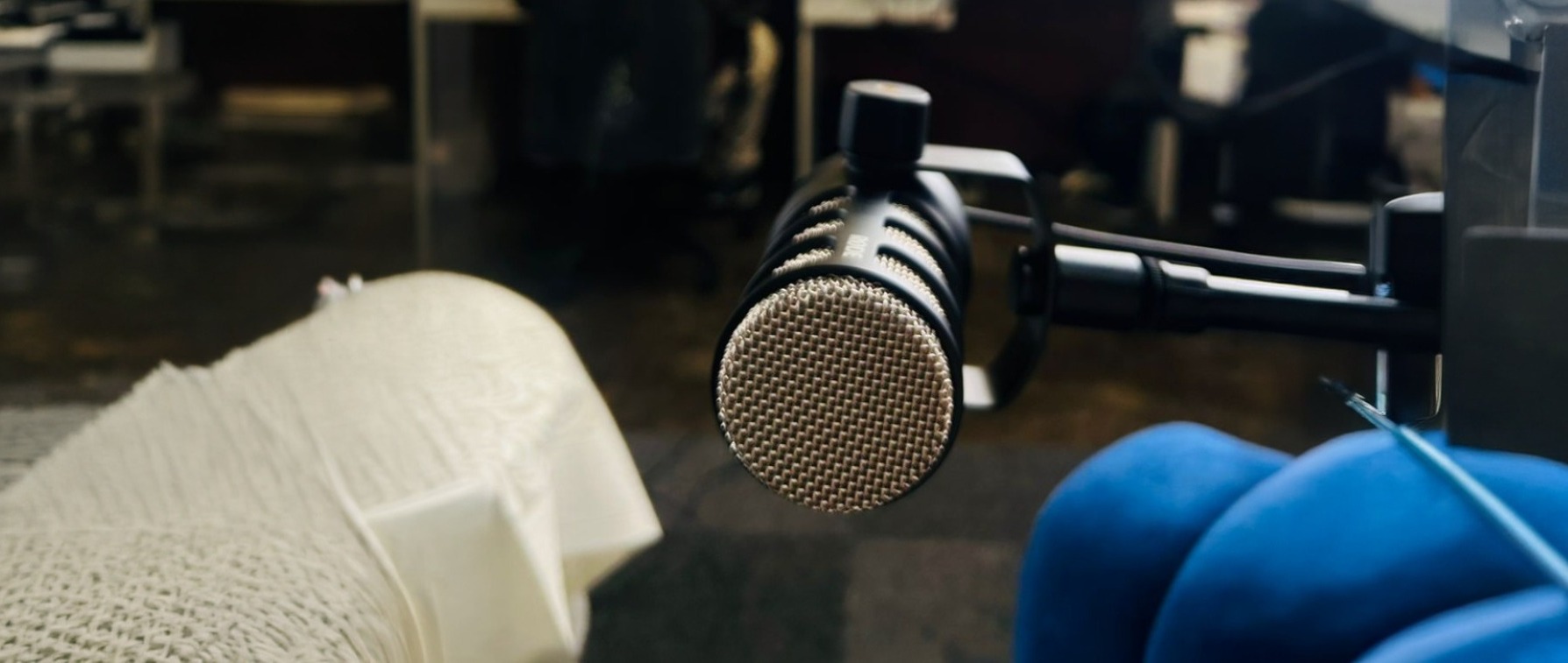 Neumann-grade microphone and mixing console